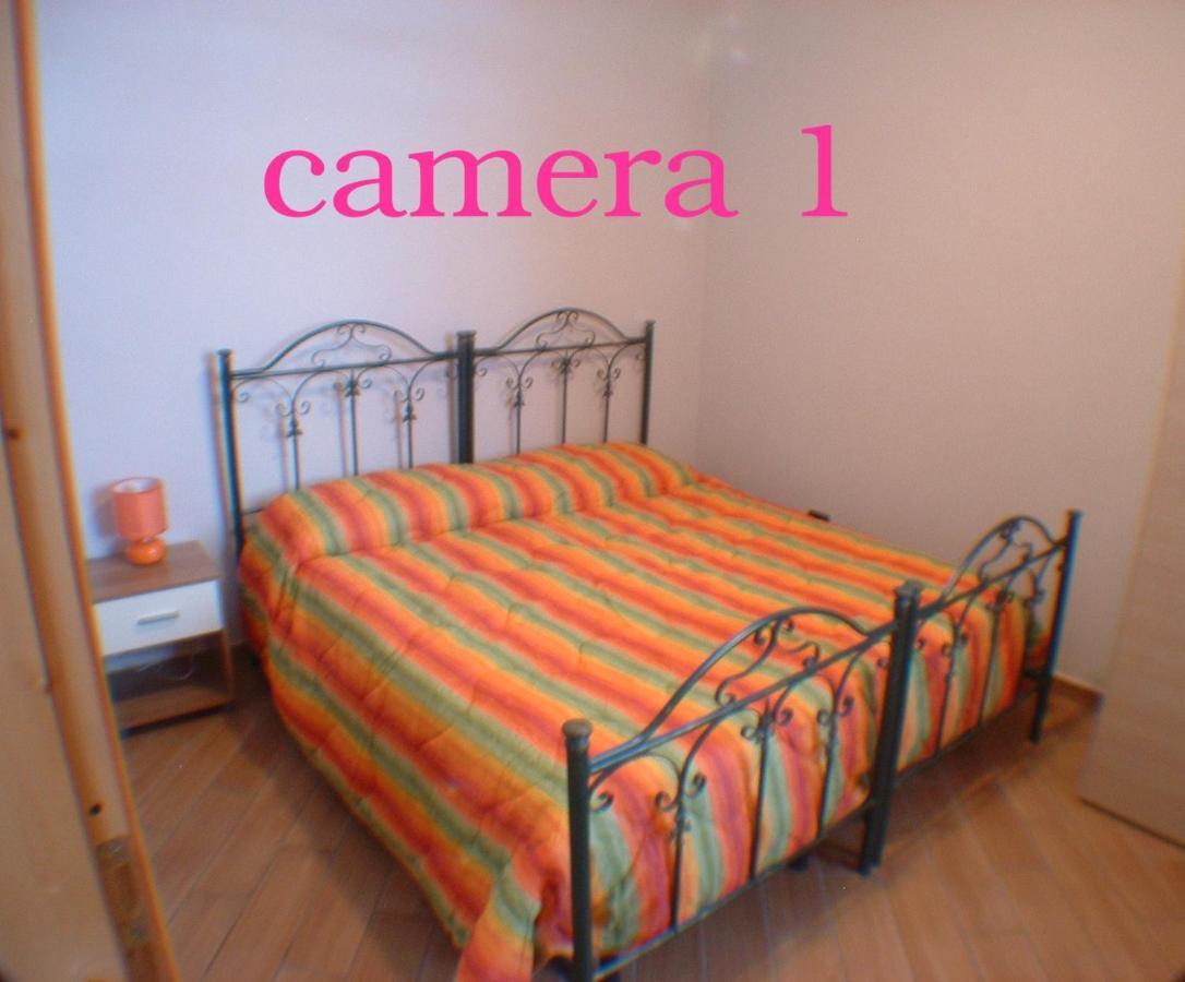 Locanda Dl'Angel Villar San Costanzo Номер фото