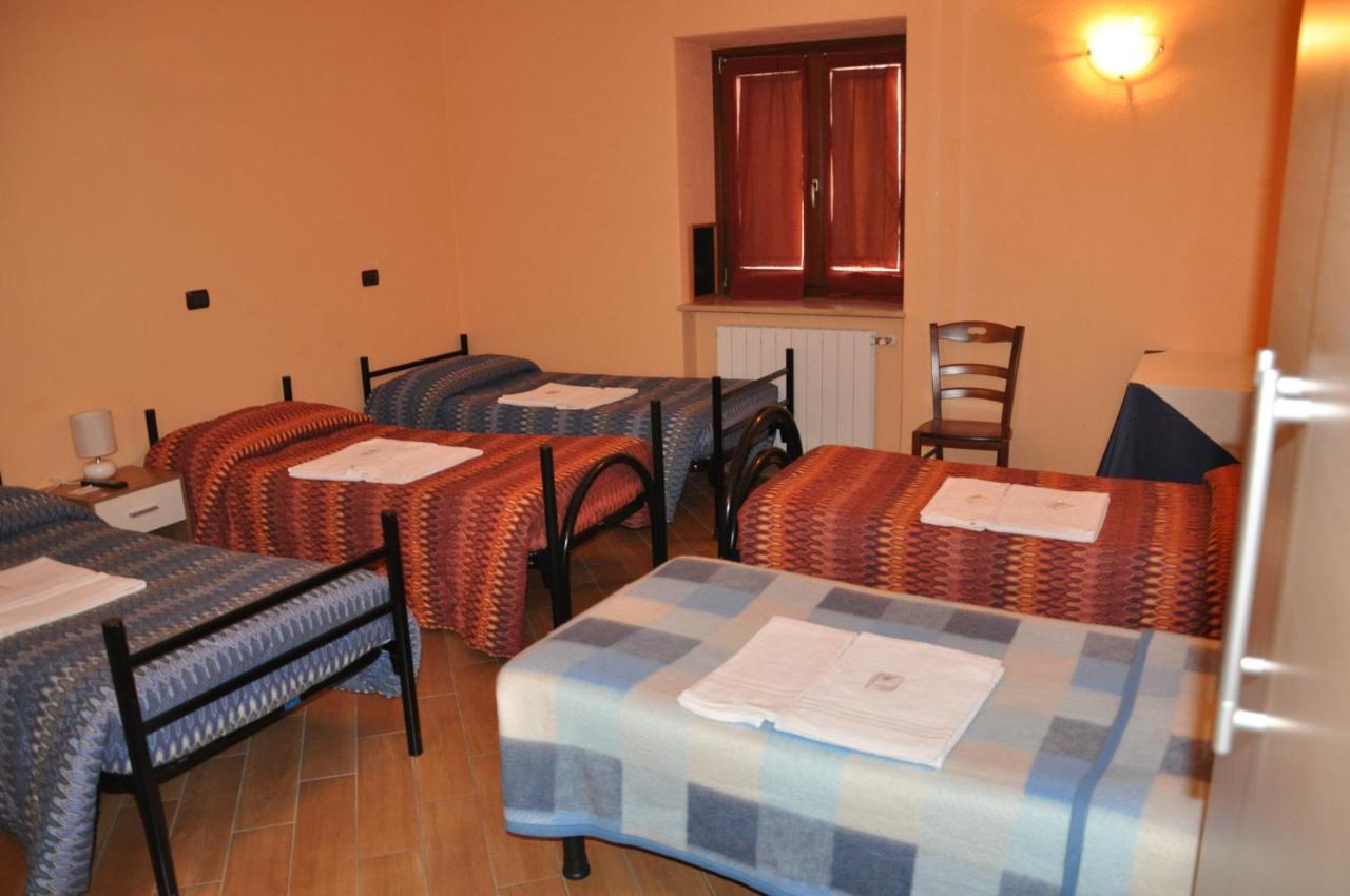 Locanda Dl'Angel Villar San Costanzo Номер фото