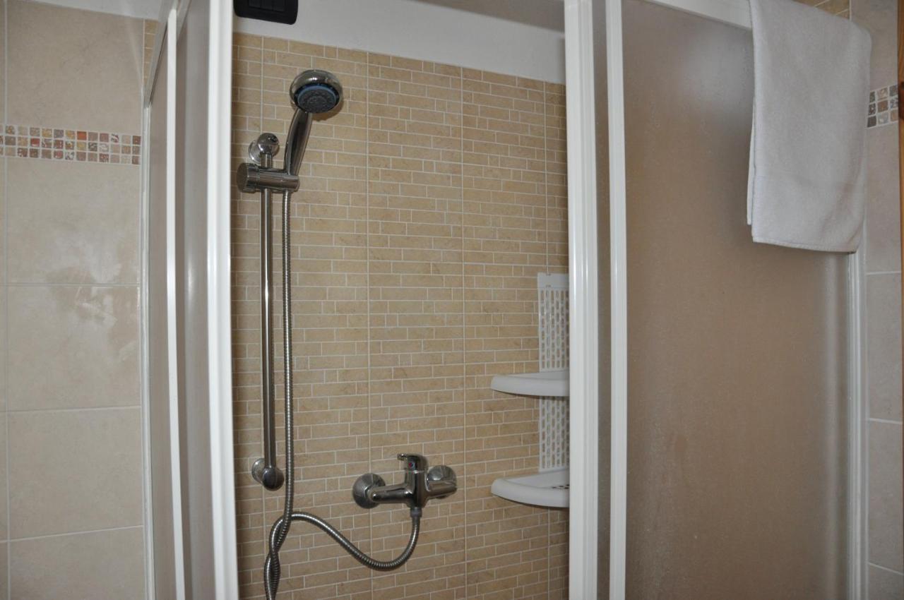Locanda Dl'Angel Villar San Costanzo Номер фото